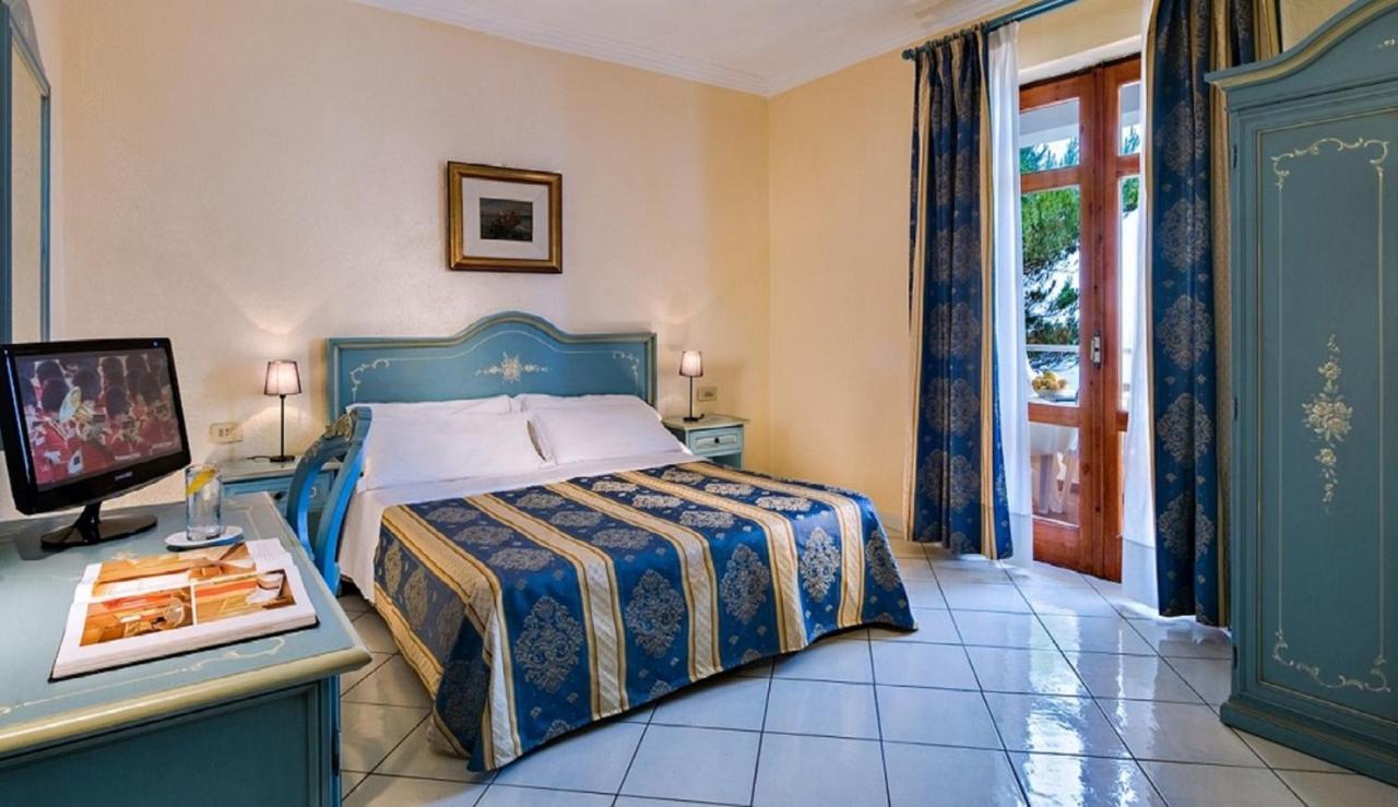 Hotel Grazia Alla Scannella Forio  Ngoại thất bức ảnh